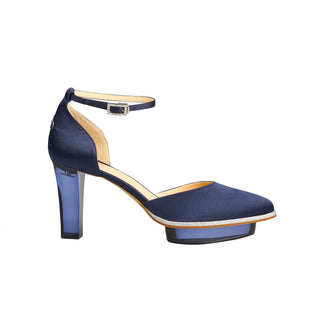 Pumps in dunkelblau mit transparentem Plexi-Absatz für Damen zum Abendkleid.