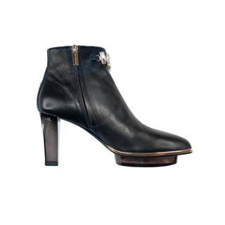 Schwarze Stiefeletten mit transparentem Acryl-/Plexi-Absatz und Kristall-Schmuck zum Abendkleid in München