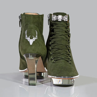 Grüne Stiefelette aus Wildleder zum Dirndl und für Oktoberfest in München