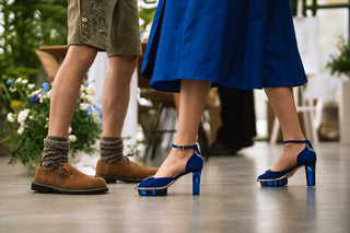 ROYALS königsblaue Peeptoes Riemchenpumps