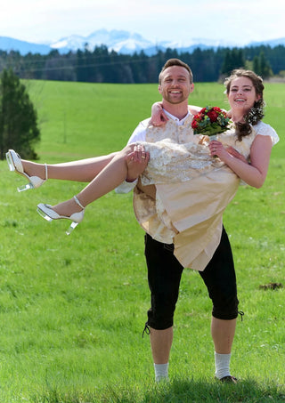 Brautschuhe ivory zum Dirndl, bequem aus Leder mit Blockabsatz und Plateau