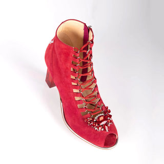 Rote Dirndl-Stiefeletten als Schuhe zum dirndl mit transparentem Absatz und Plateau aus Leder