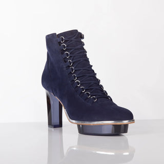 Blaue Stiefelette für Damen aus Wild-Leder mit transparentem Absatz zum Dirndl oder Abendkleid