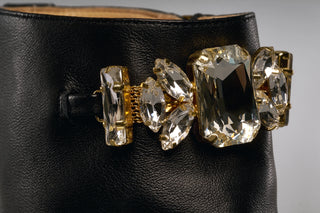 Schwarze Stiefeletten mit transparentem Acryl-/Plexi-Absatz und Kristall-Schmuck zum Abendkleid in München