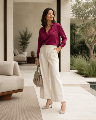 Pumps für Damen in taupe aus Wild-Leder mit transparentem Absatz und Riemchen zum dirndl oder businessoutfit