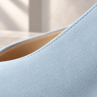 Hellblaue CINDERELLA'S Riemchen-Pumps für Damen mit transparentem Blockabsatz, Plateau und silbernen Details – elegante Schuhe zum Dirndl und für besondere Anlässe