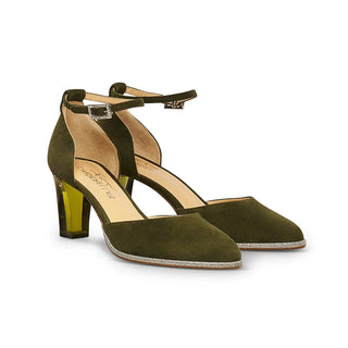 Pumps in grün für Damen aus Leder mit transparentem Absatz und Plateau zum Dirndl in München